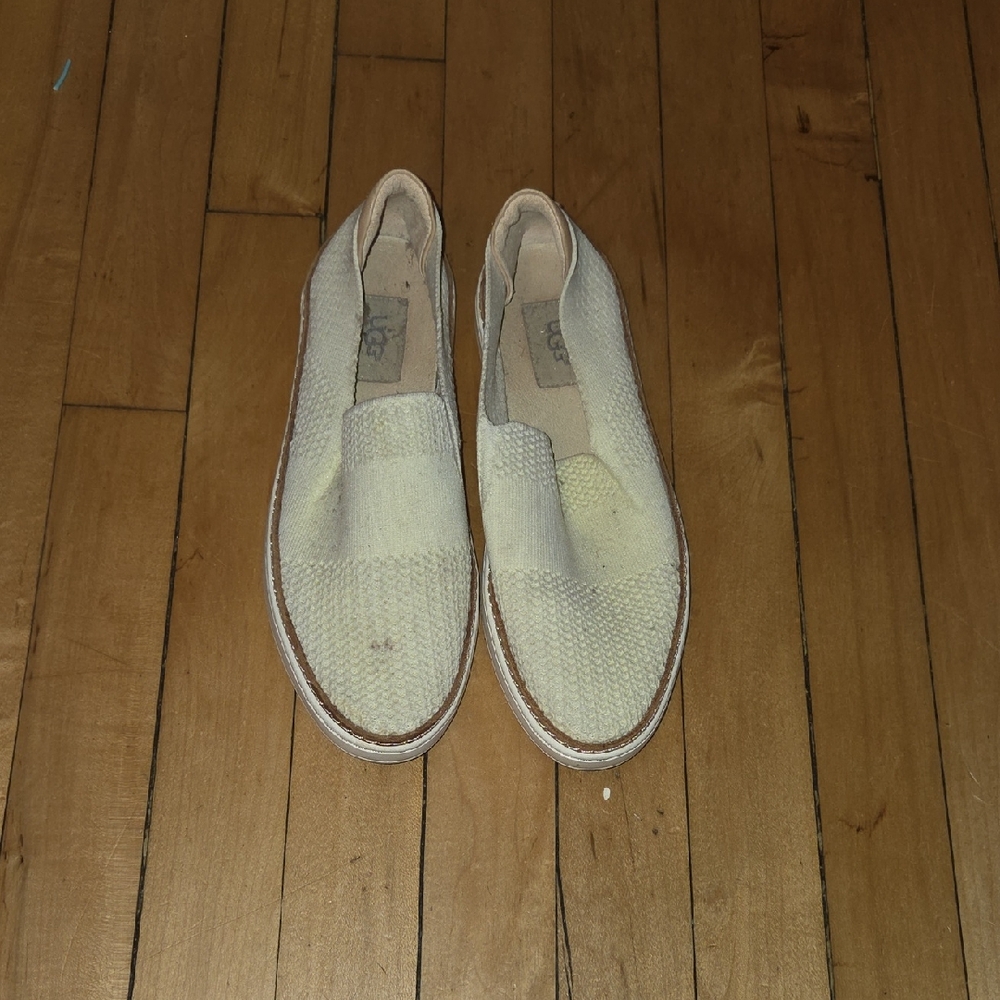Cream And Tan Beige UGG Flat Shoes